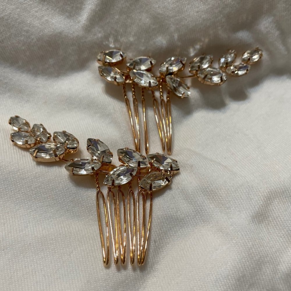 Wing Victory Bridal Combs - Picture 2 of 3